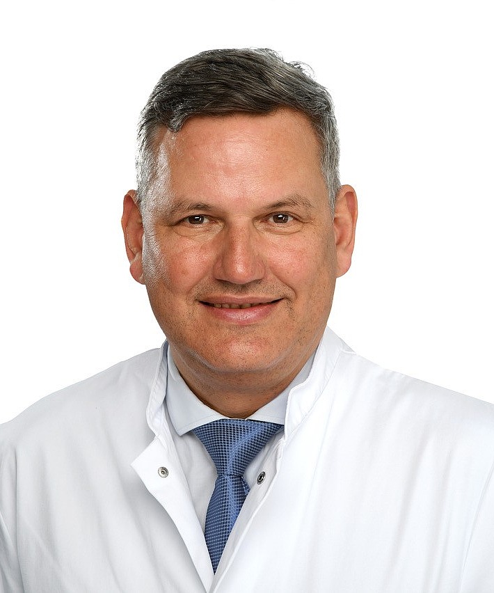 Porträt Prof. Dr. Böcker