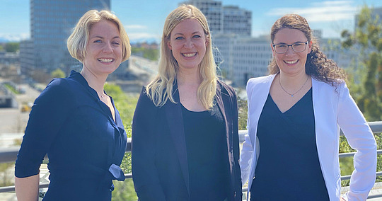 Die drei Leiterinnen des Jungen Fourms O und U